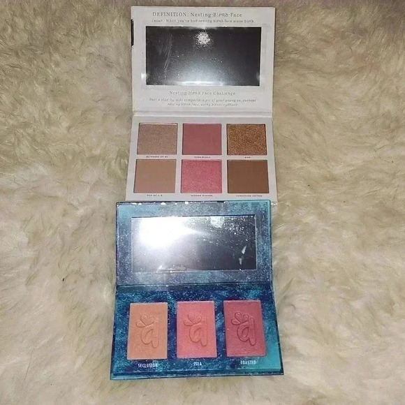 Lot of Two Face Pallettes. - Picture 2 of 2